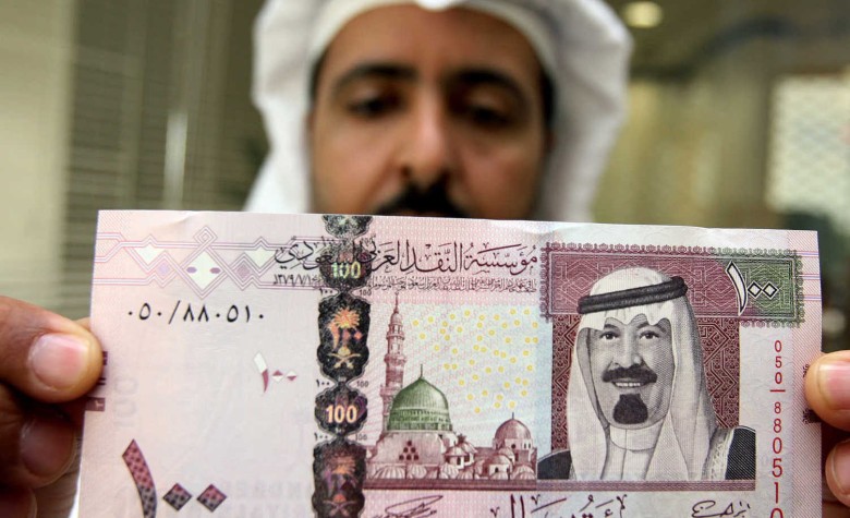 "الفساد" بالسعودية تباشر 16 قضية منها كشف تحويل 36 مليون دولار للخارج