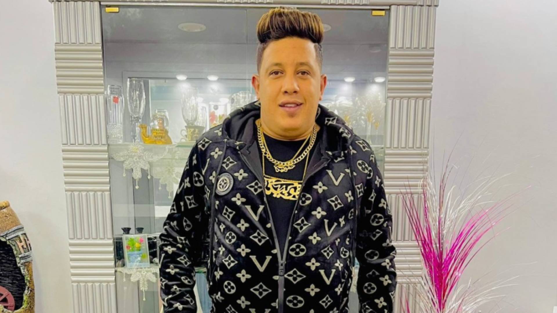 حمو بيكا ينفعل على فيفي عبده: فلوس إيه يا أم الفلوس