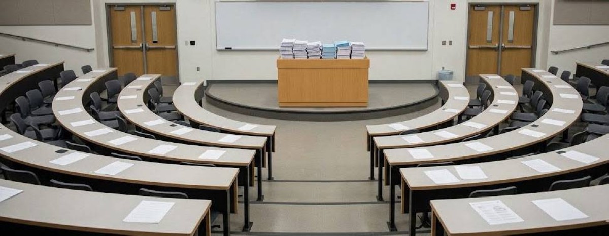 بعد اختفاء أوراق الأسئلة ..  إلغاء امتحان جامعي قبل دقائق من بدايته