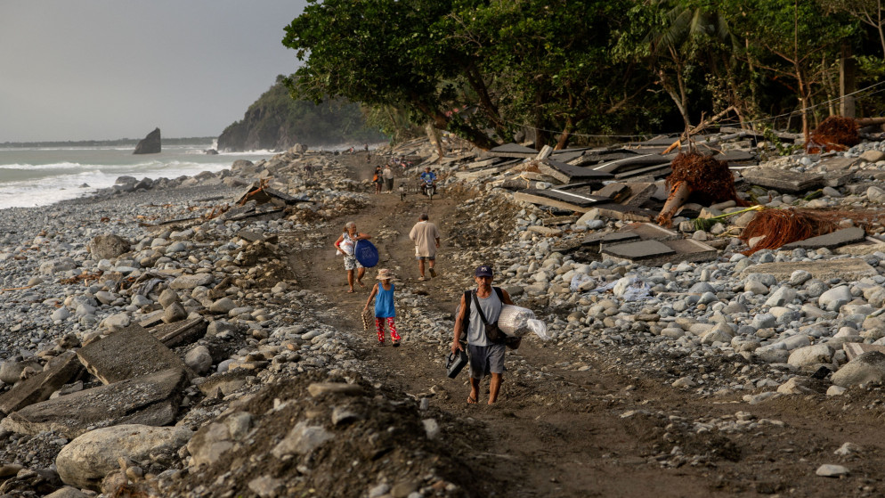 تايوان تجلي 3 آلاف شخص مع اقتراب الإعصار فونغ وونغ