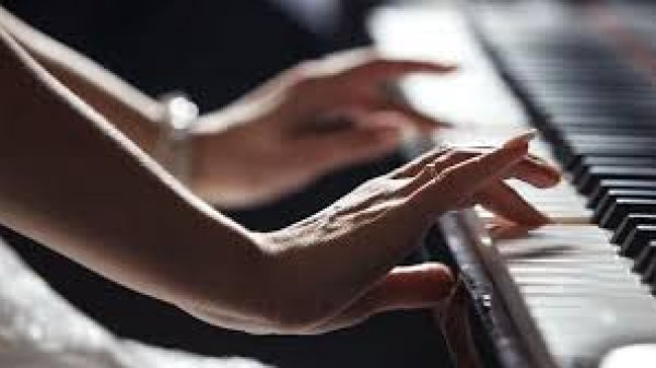 تعرف على فوائد الموسيقى لصحتك وكيف تؤثر الإيقاعات على قلبك 