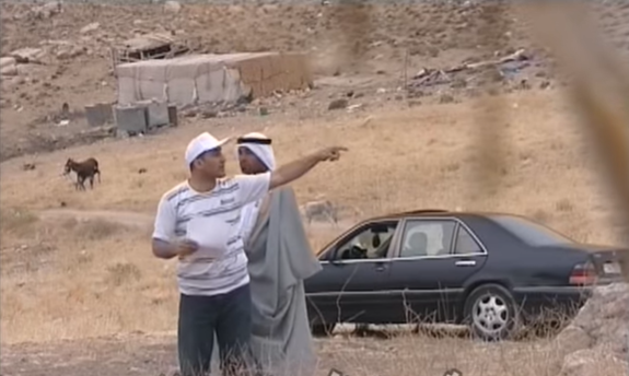 كاميرا خفيه .. اطلاق رصاص كثيف من مسدس بسبب احتيال ييبع ارض وبالنهايه 