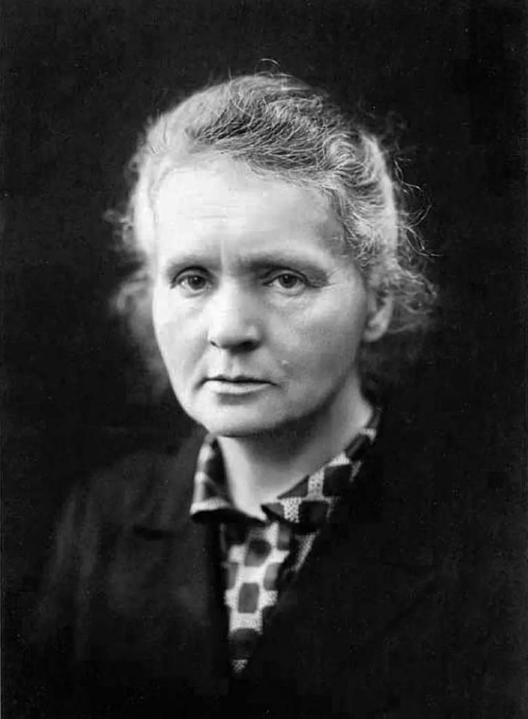 من هي أول امرأة تفوز بجائزة نوبل؟