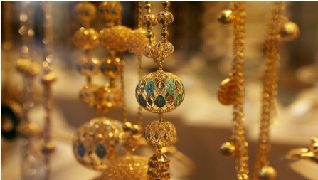 انخفاض أسعار الذهب في الأردن ..  وعيار 21 يسجل 83.7 دينارًا لغايات البيع 