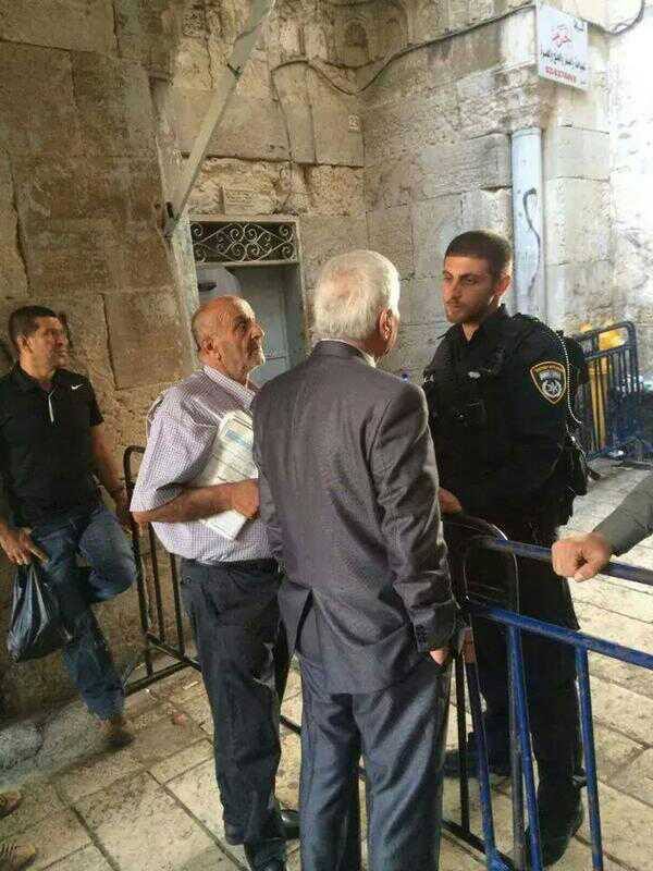 منع مدير اوقاف القدس التابع للاوقاف الاردنية من دخول الاقصى اثر مواجهات في باحات المسجد 