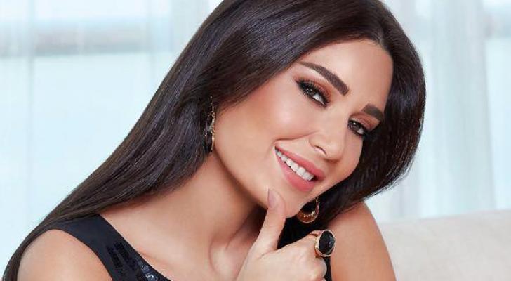 سيرين عبد النور تكشف عن رأيها في زواج ابنتها مدنياً