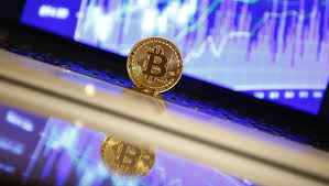 الإستثمار في العملات الرقمية بين الفرصة والفقاعة