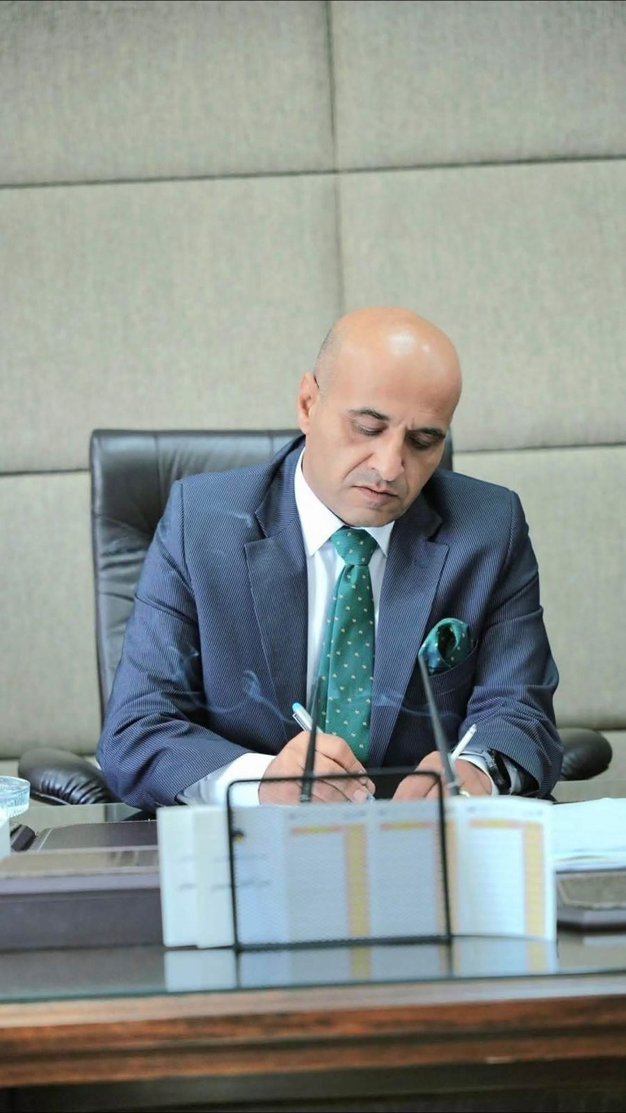 سرايا تهنئ الدكتور أيمن الرومي "بني خالد" بتعيينه متصرفا لـ لواء الرصيفة