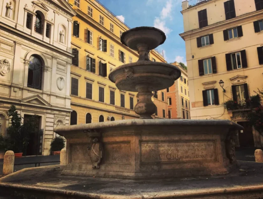  بالصور  ..  أسباب تدفعك للسفر إلى حي مونتي في روما