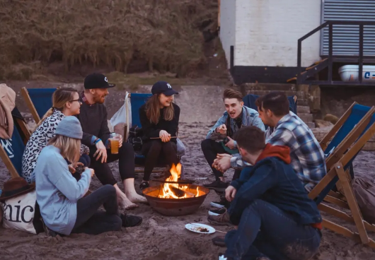 السفر مع الأصدقاء: مغامرات مشتركة وذكريات لا تُنسى