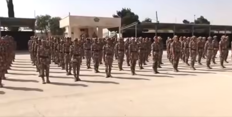 هُنا الجيش العربي هُنا مصنع الرجال ..  فيديو