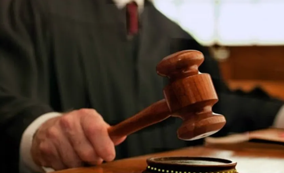 المحكمة الادارية ترد طعنا "لشركة المناصير" ضد الحكومة لقيامها ببيع حصتها البالغة 51% لمصفاة البترول 