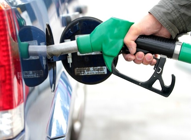 تحذير هام للأردنيين  ..  الكشف عن طريقة تقوم بها محطات الوقود للتلاعب بـ"البنزين" اثناء تعبئته