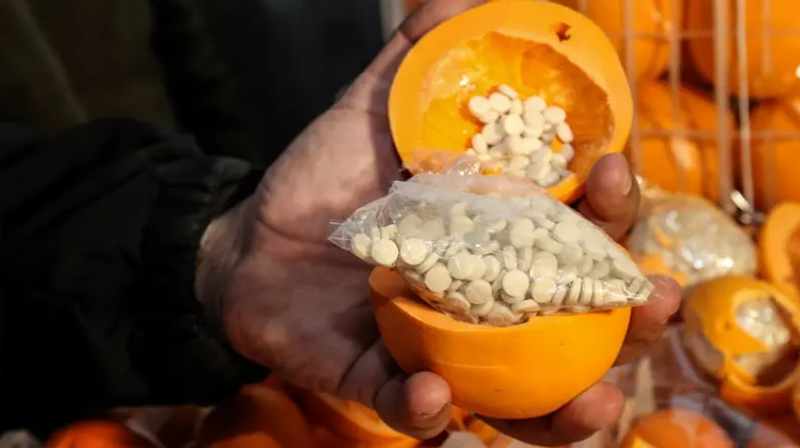 سوريا ..  إحباط تهريب 300 ألف حبة كبتاغون واعتقال مطلوبين دولياً