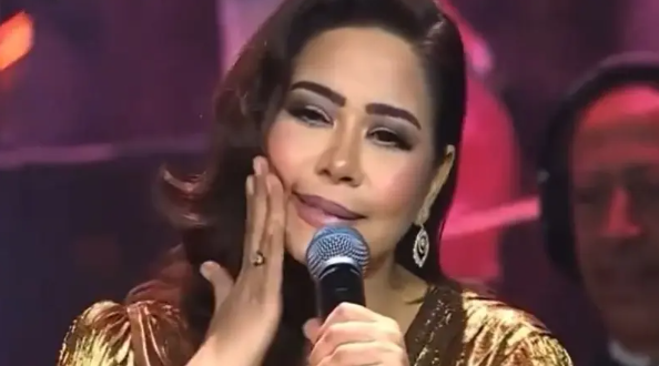 طارق الشناوي يرجح إصابة شيرين باضطراب ثنائي القطب!