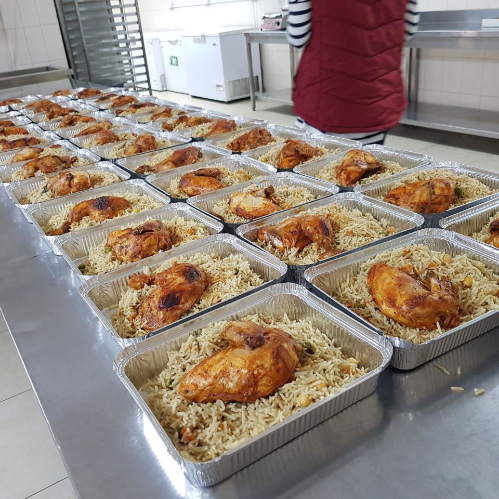 ما حقيقة نفاد طعام عشاء الحجاج الأردنيين في مكة؟