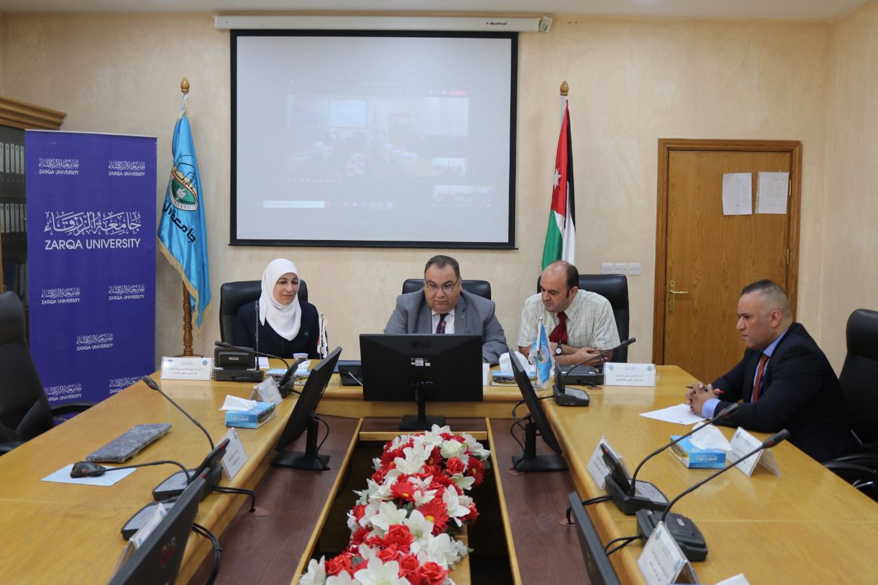 توقيع مذكرة تفاهم أكاديمية بين جامعة الزرقاء وجامعة تشك الدولية