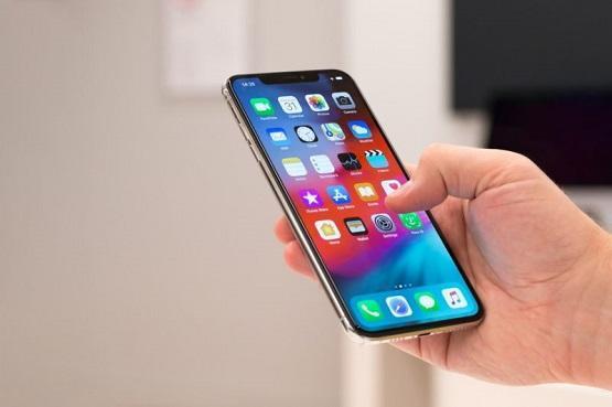 مشكلة تواجه مستخدمي آيفون ..  وأبل تعترف!
