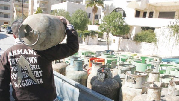 الطلب على اسطوانات الغاز المنزلي يقفز %240 عقب تخفيض الأسعار
