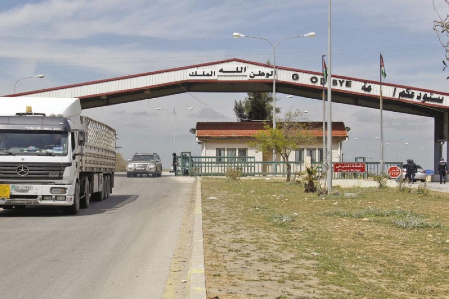 أبو عاقولة يدعو إلى إلغاء نظام "الباك تو باك" للشاحنات الأردنية السورية