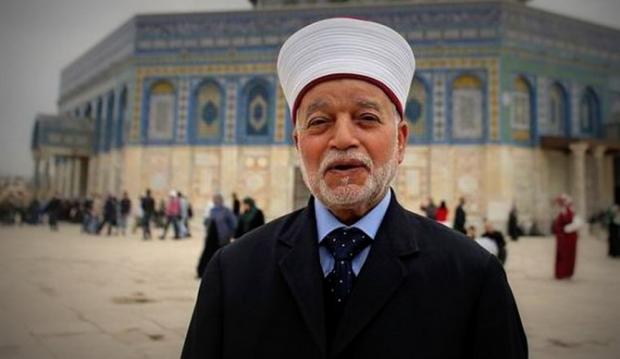 مفتى القدس: سنواجه انتهاكات الاحتلال ولن نسمح بغلق الأقصى