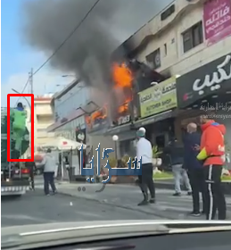 مشهد بطولي  ..  شاهد كيف سارع عامل وطن على إخماد حريق اندلع في محل تجاري في العاصمة عمان
