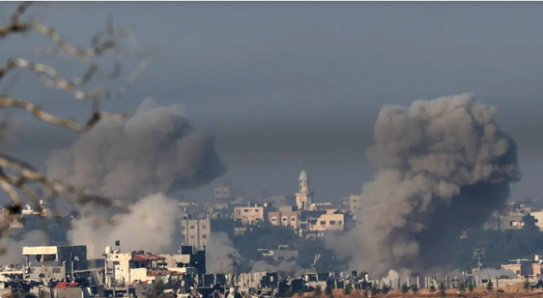 تجدد القصف الجوي والمدفعي وراء الخط الأصفر بخان يونس وغزة
