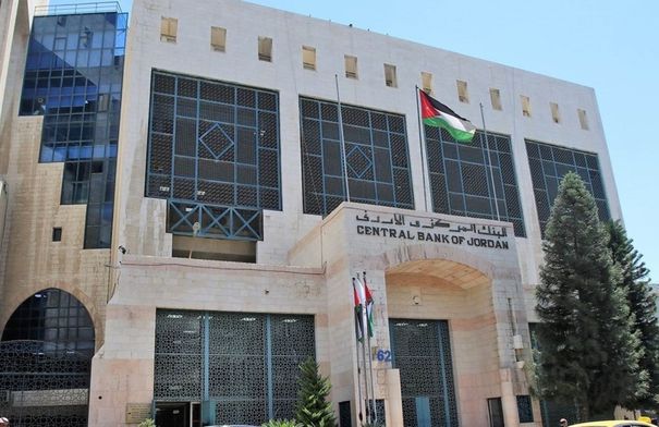 حافظ البنك المركزي يتوقع نمواً يفوق 4%  ..  والاحتياطيات الأجنبية ترتفع إلى 22 مليار دولار