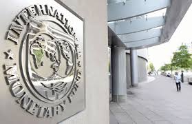 "النقد الدولي" يوعز للحكومة بصرف النظر عن زيادة الحد الادنى للأجور