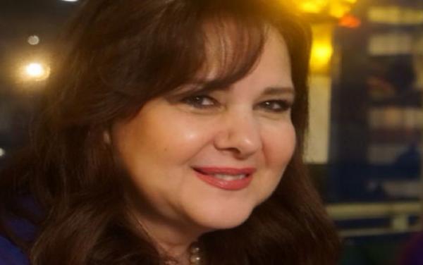 حقيقة تعرض الفنانة دلال عبد العزيز لانتكاسة صحية جديدة