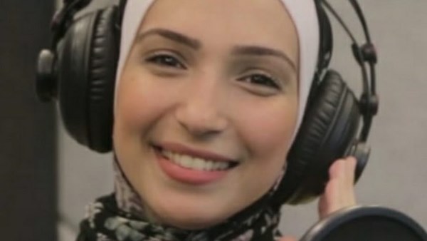 توقف قلبها خوفا من شدة صوت القصف ..  استشهاد الصحفية الفلسطينية هيا مرتجى في غزة