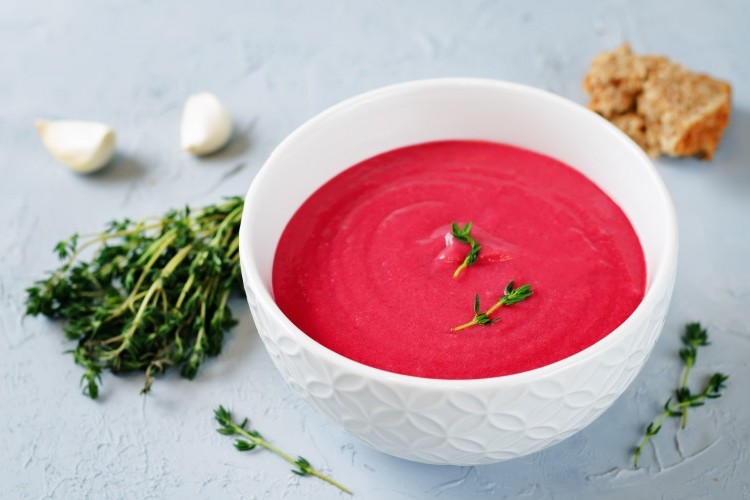 شوربة الشمندر بالبطاطس