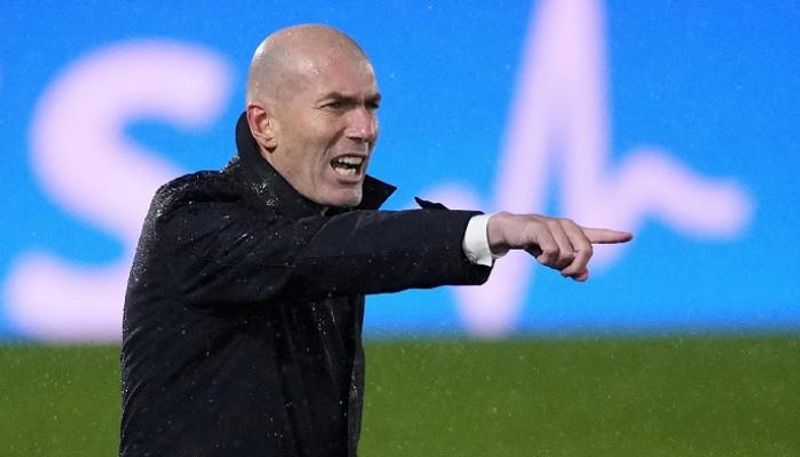 رحيل زيدان ..  جمهور ريال مدريد يختار مدربه الجديد