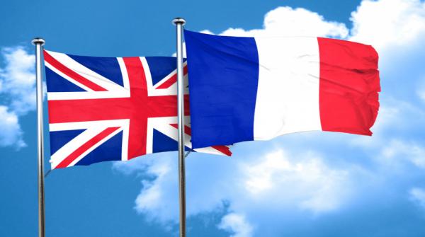 فرنسا تلغي اجتماعا دفاعيا مع بريطانيا جراء خلاف الغواصات