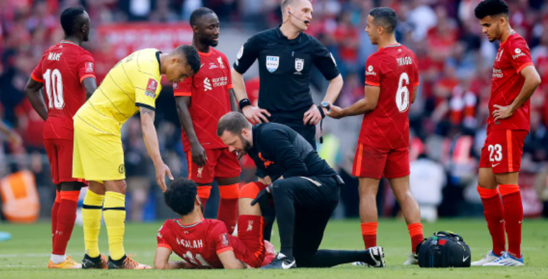 هل يغيب عن مواجهة ريال مدريد؟  ..  ليفربول يخسر خدمات صلاح بسبب الإصابة