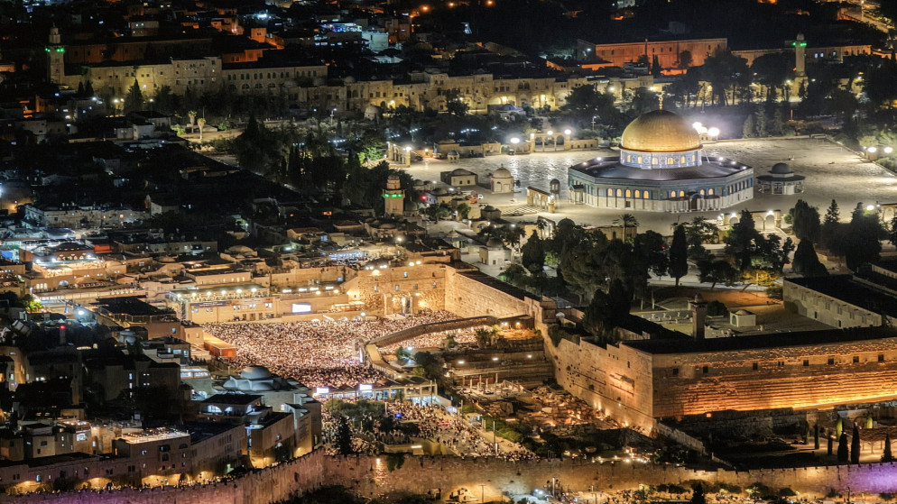 الاحتلال "الإسرائيلي" يغلق شوارع وأحياء القدس ويشن حملات اعتقال في الضفة