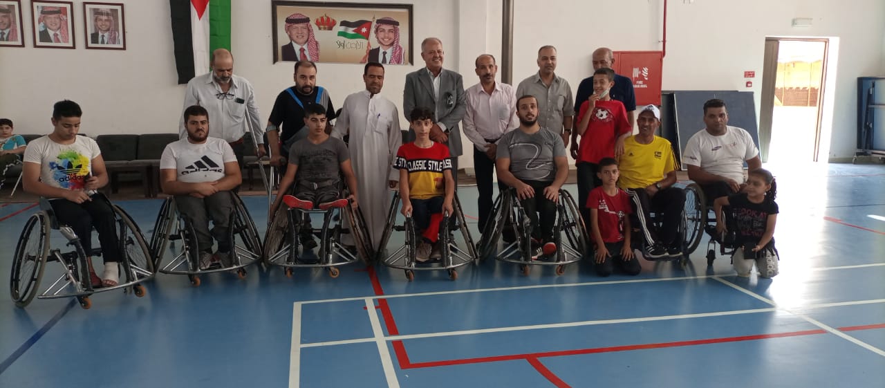 وفد اللجنة البارالمبية يزور نادي النهضة للمعوقين في إربد