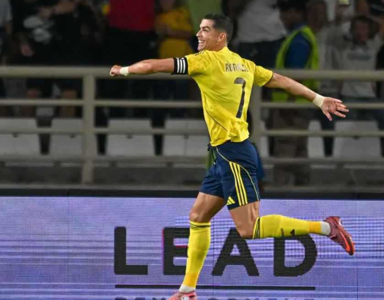 كم تبلغ مكافأة كريستيانو رونالدو إذا حقق النصر لقب الدوري السعودي؟ 