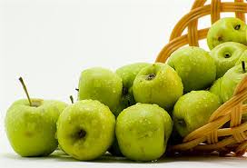 فوائد التفاح الأخضر  ..  نجهلها كثيراً  ..  تعرّف عليها الآن