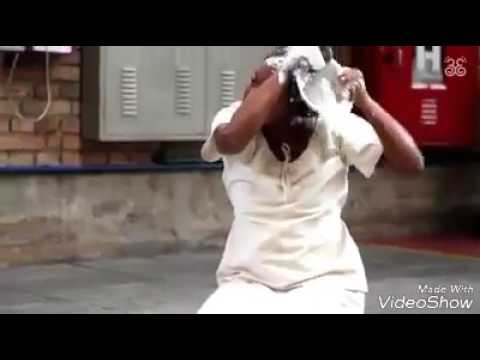 بالفيديو ..  امرأة تغسل الأواني بشعرها