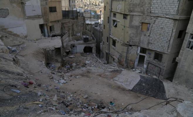 عام على "انهيارات الجوفة" : حلول مؤجلة ومعاناة مستمرة