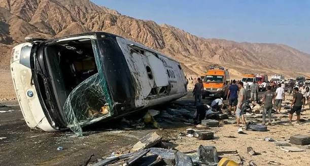  وفاة 10 أردنيين بحادث انقلاب حافلة في سيناء المصرية