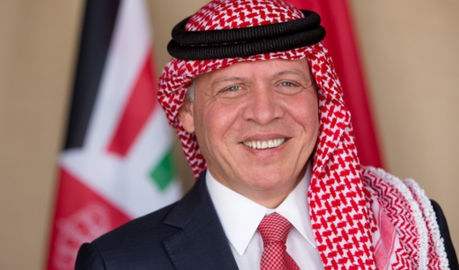 الملك يطمئن على صحة "النسور"