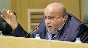 النائب خليل عطية يطالب الحكومة باستثناء صلاة الفجر من الحظر الجزئي 